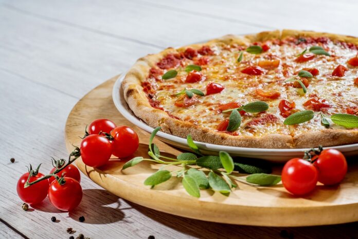 pizza-with-tomatoes-and-cheese